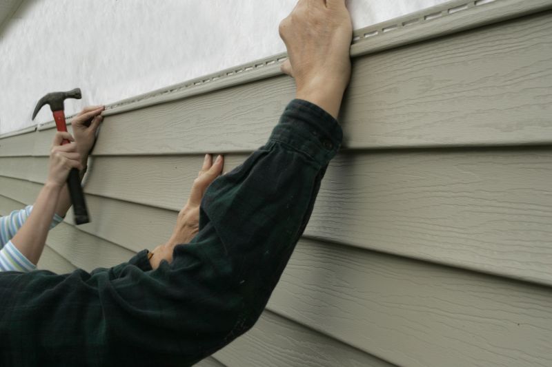 Top Siding Installation Companies in Dracut, MA